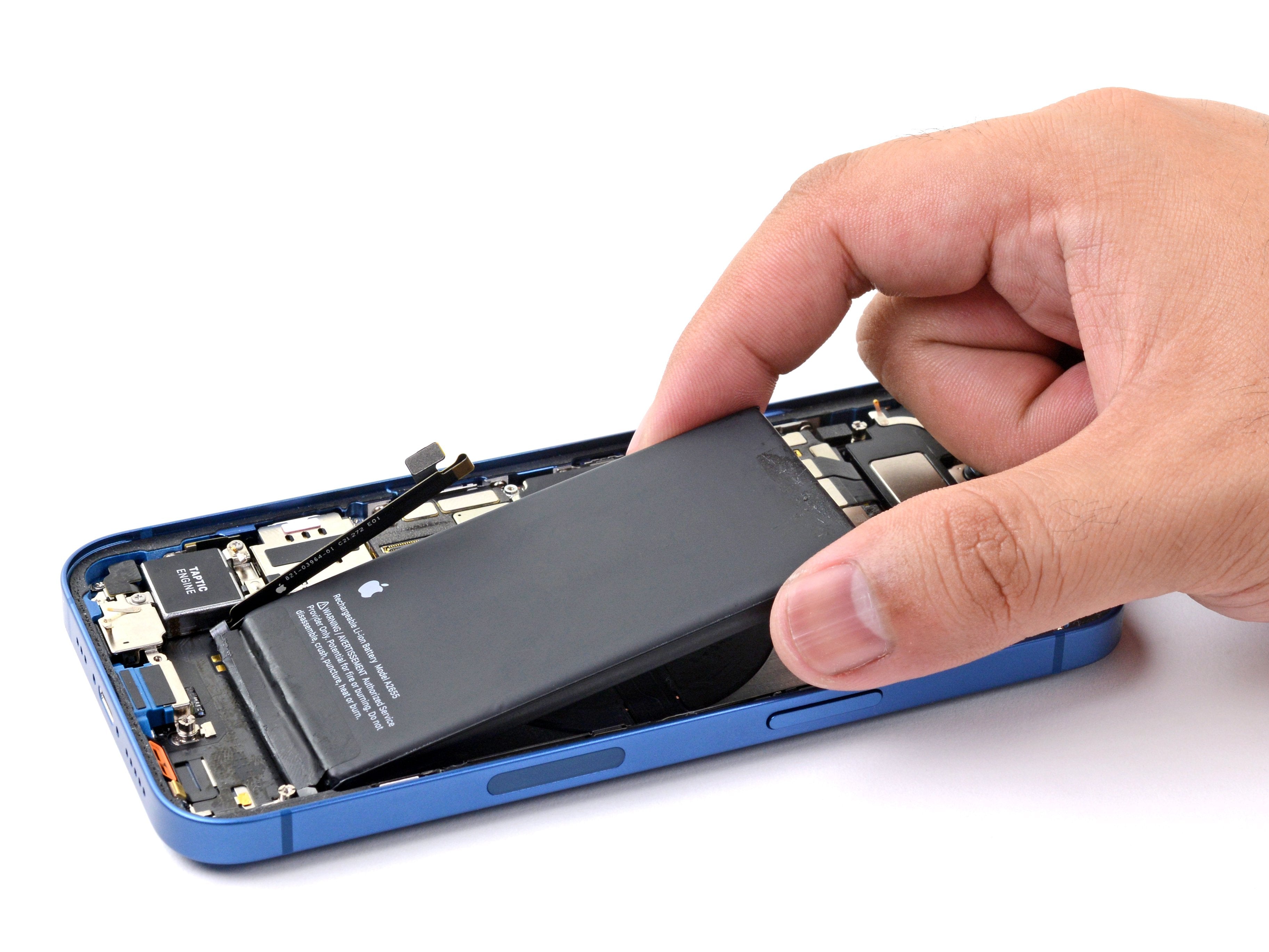 iPhone Battery Draining Fast? Here’s When You Need a Replacement